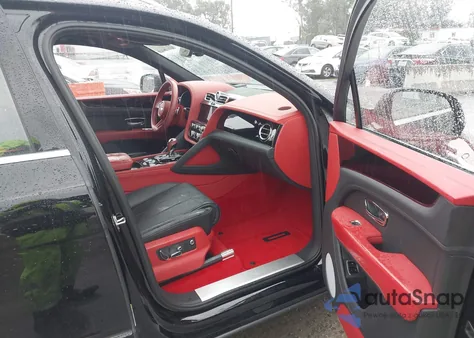 2024 Bentley Bentayga Hybrid A/Azure/S z USA, uszkodzony, nr VIN SJAA72ZV2RC024999